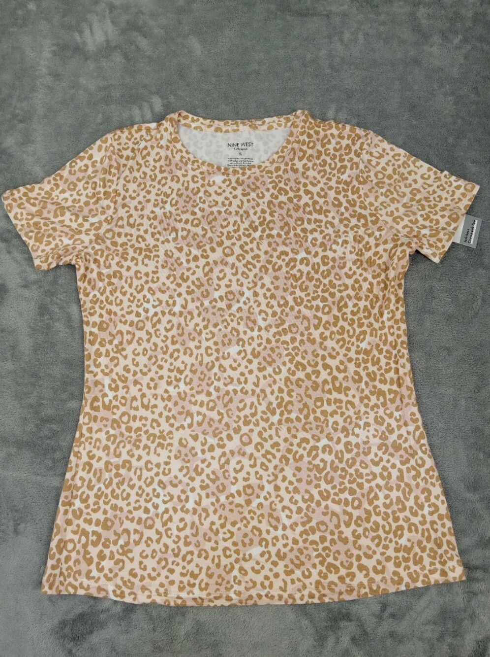 Nine West Women's Beige Leopard Print Tee MWT Size Small